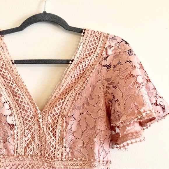 Main Strip NEW | lace sheath dress pink peach - Picture 2 of 6